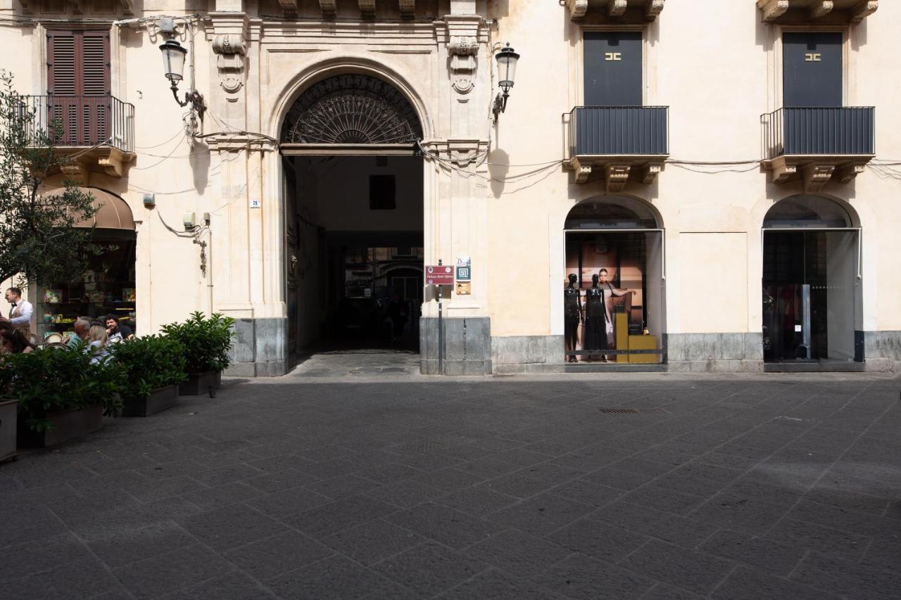 La Regina Del Duomo Catania Centro Hotel Ngoại thất bức ảnh